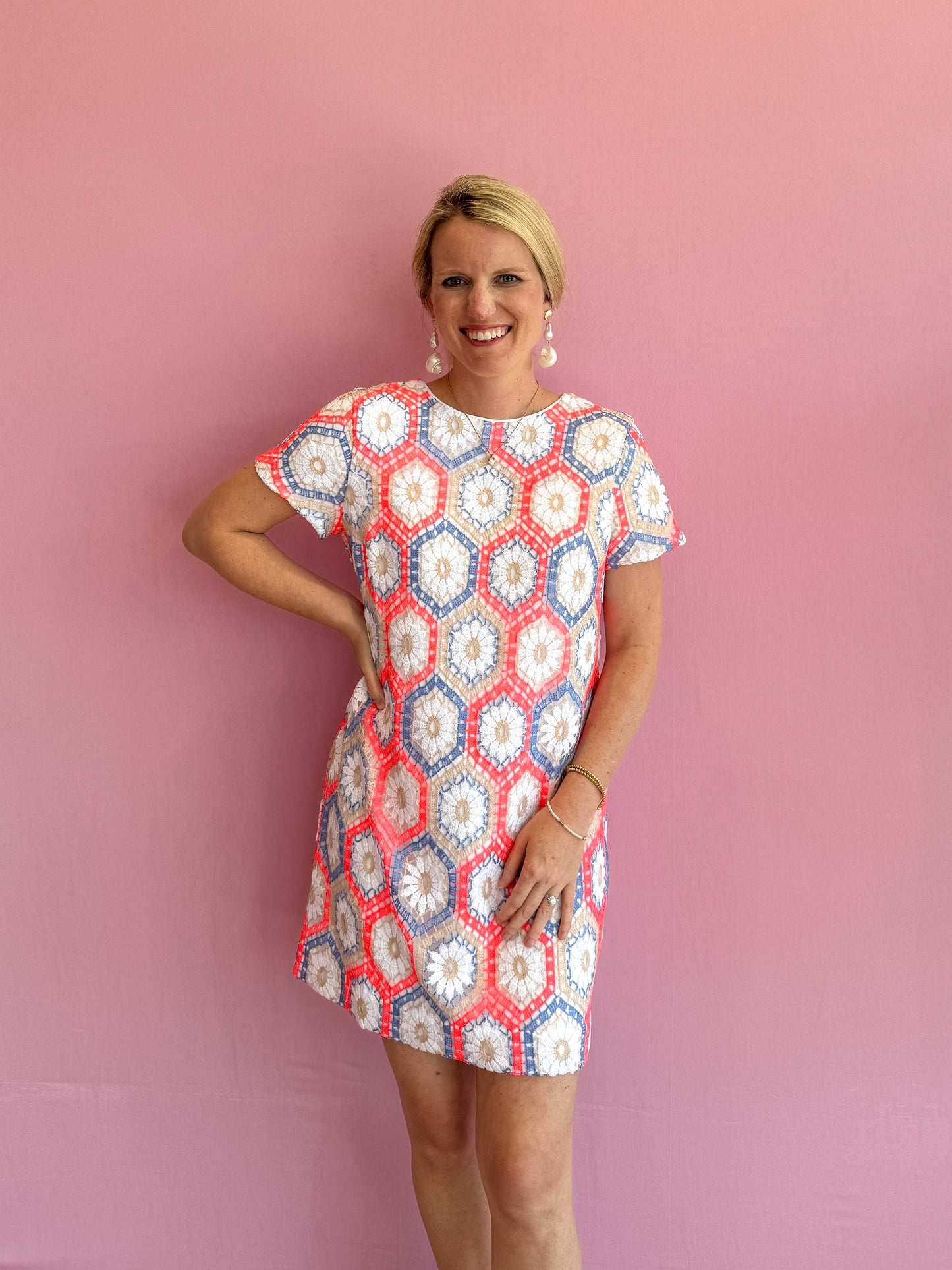 Leyla Shift Cane Coral Daisy