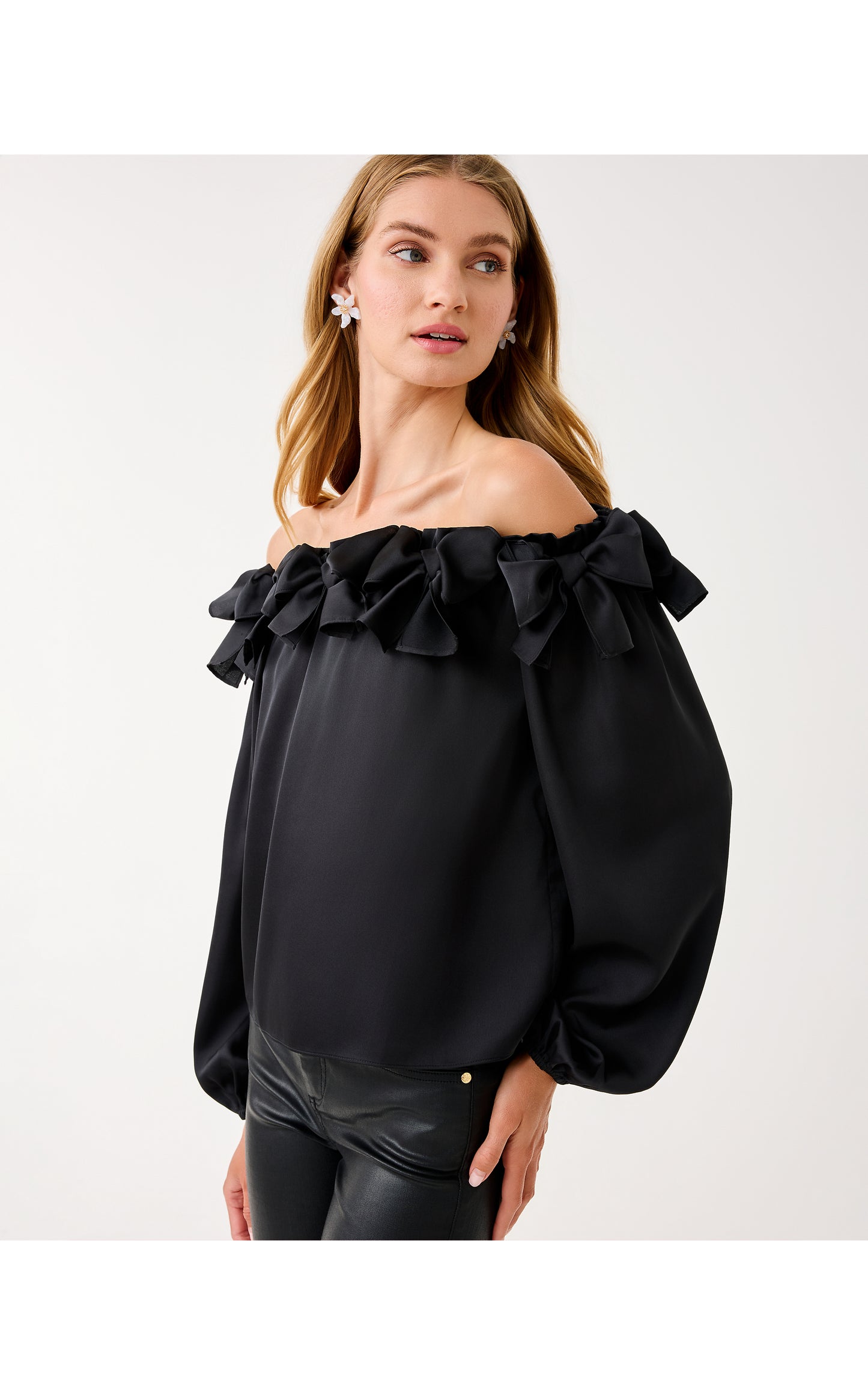 Analea Off the Shoulder Top Noir