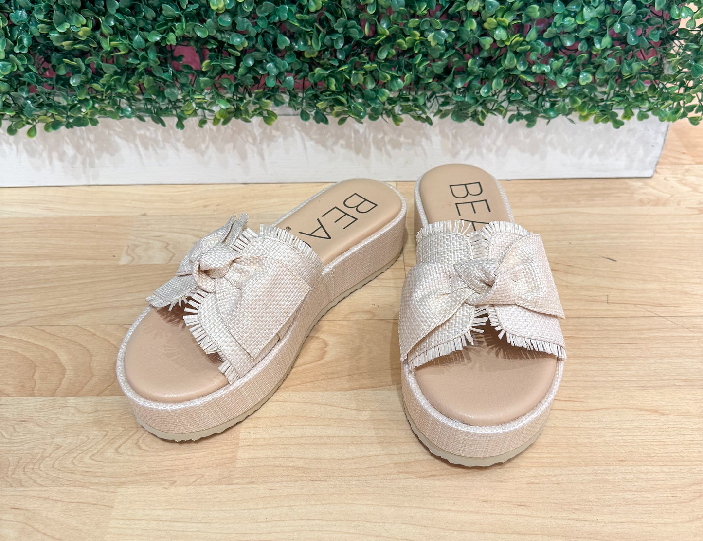 Sundra Natural Sandal